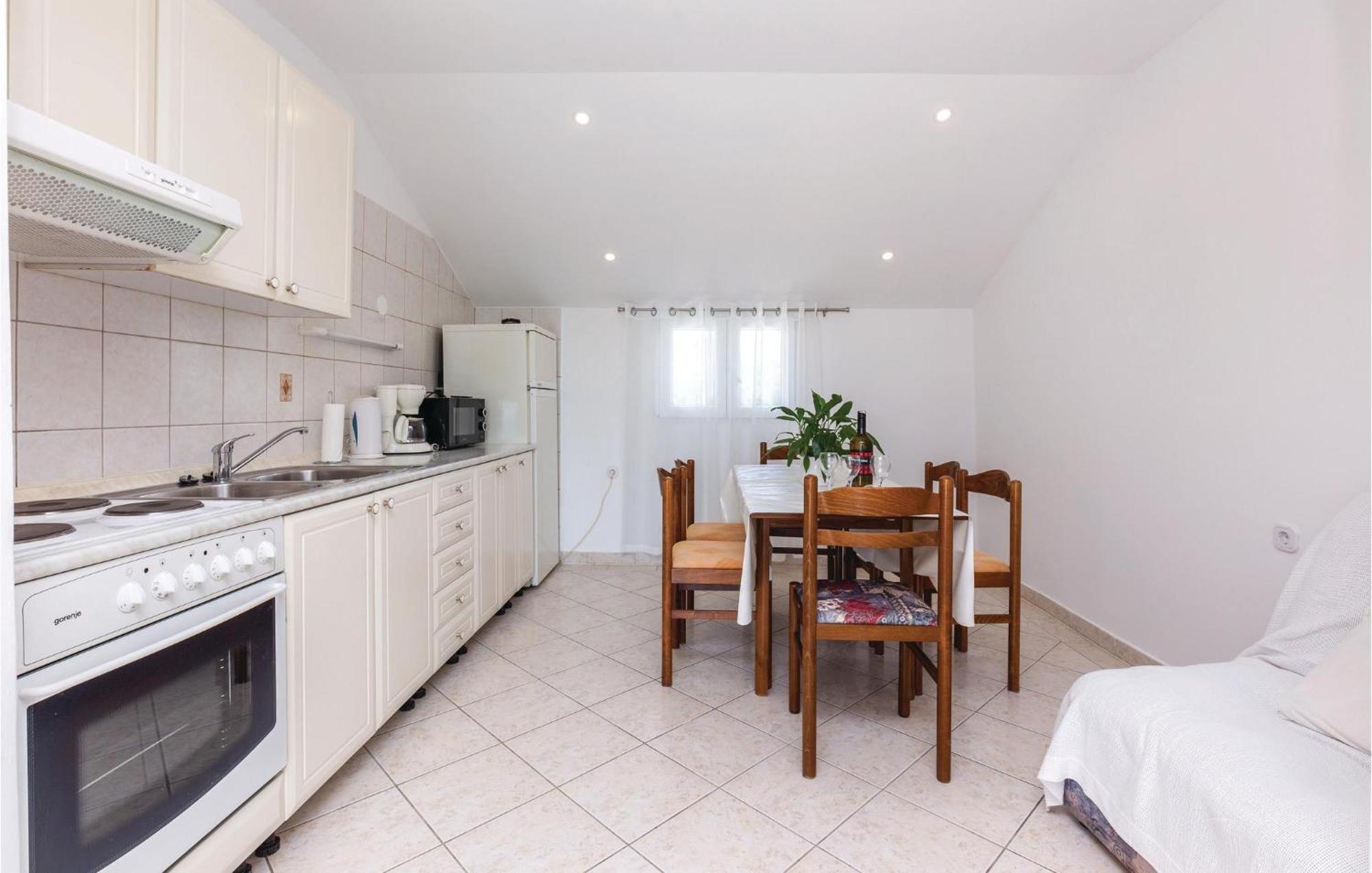 Nice Apartment In Crikvenica With Wifi Exterior foto
